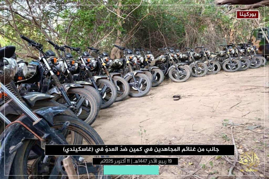 20251011_1744538827852926604238062-1024x682 مقتل 90 جندياً من الجيش البوركيني في كمين بـ"غاسكيندي" شمال بوركينا فاسو ( رسمي )